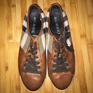 Men’s Burberry Vintage Check low top shoes